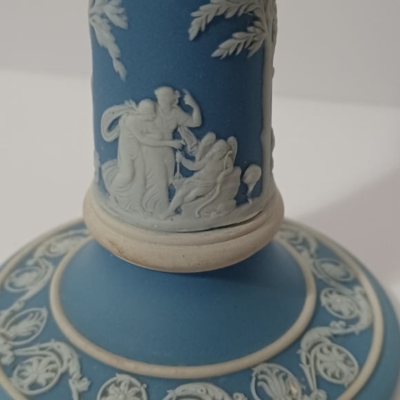 Small Lavender Blue Wedgwood Jasperware Dip Candlestick Holder Antique - Picture 2 of 8